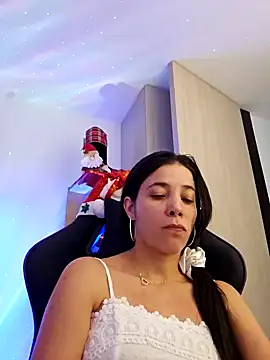 miaeyes online show from 12.26.24