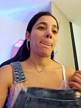 miaeyes online show from 01.04.25