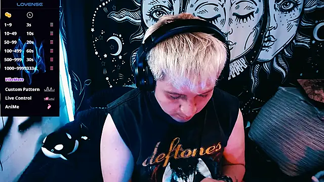 Marieblueeyes online show from 05.20.26