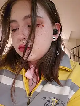 Yammy Yumi online show from 11.30.25