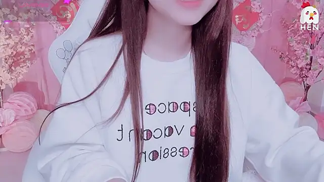 Snapshot of hen237 chatting on 02.19.26 hen237 online show from 02.19.26