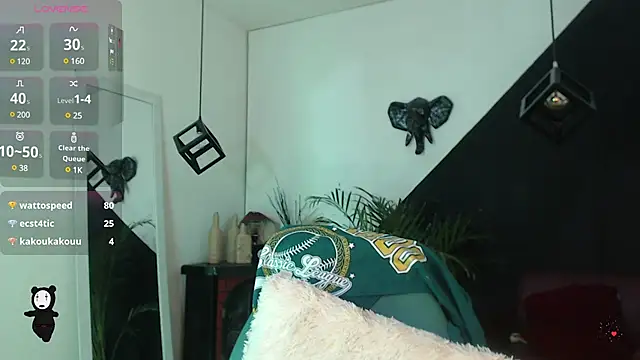 Snapshot of Perla_Campbell chatting on 03.22.25 Perla Campbell online show from 03.22.25