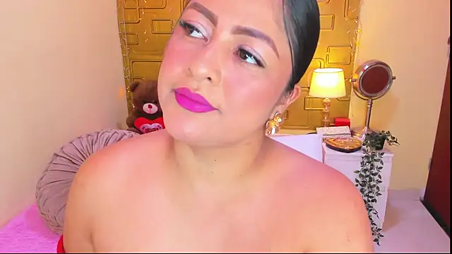 Snapshot of Julia_Haye chatting on 02.17.26 Julia Haye online show from 02.17.26