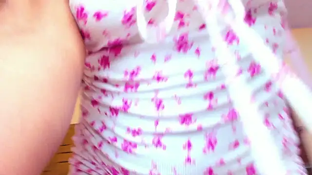 Snapshot of Julia_Haye chatting on 02.22.26 Julia Haye online show from 02.22.26