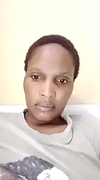 Snapshot of Nonelela chatting on 01.16.25 Nonelela online show from 01.16.25