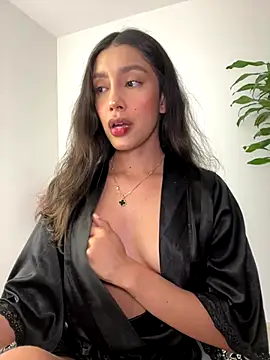 SelenaStone online show from 09.17.25