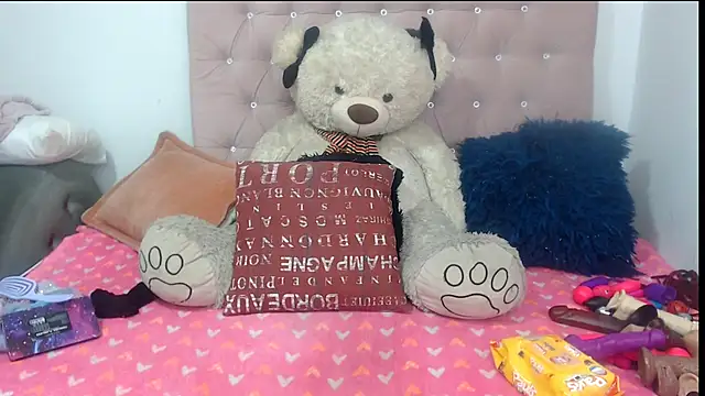 Snapshot of Negrabig chatting on 04.19.26 Negrabig online show from 04.19.26