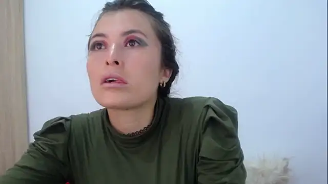 Alexandrasaenz online show from 03.06.25