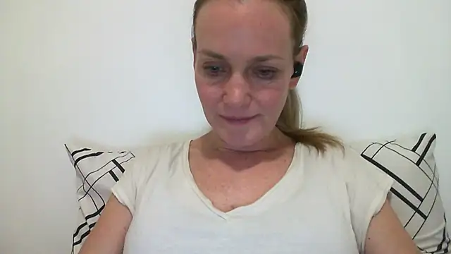 Annylove1 online show from 03.20.25