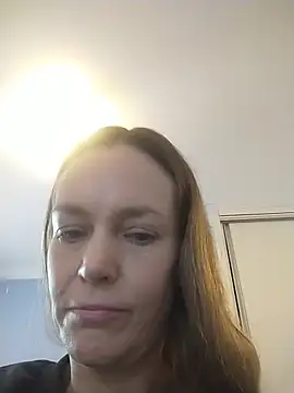 Annylove1 online show from 10.10.25