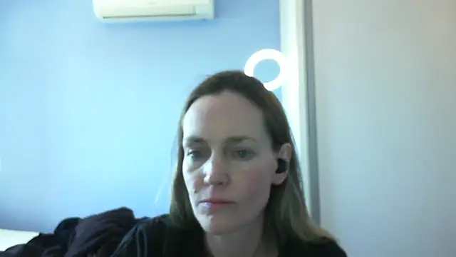 Annylove1 online show from 10.24.25