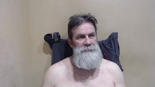 Snapshot of AlexNudo chatting on 05.24.26 AlexNudo online show from 05.24.26