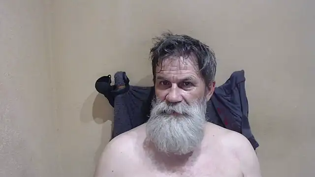 Snapshot of AlexNudo chatting on 05.26.26 AlexNudo online show from 05.26.26