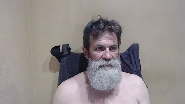 Snapshot of AlexNudo chatting on 05.31.26 AlexNudo online show from 05.31.26