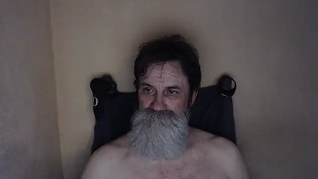 Snapshot of AlexNudo chatting on 06.22.26 AlexNudo online show from 06.22.26