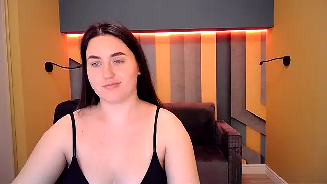 Roxie Bradley online show from 01.05.25