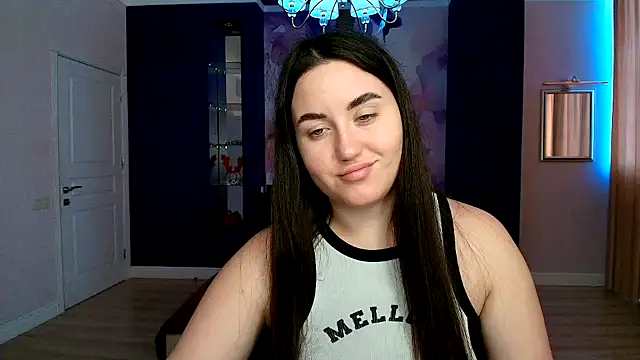 Roxie Bradley online show from 01.13.25