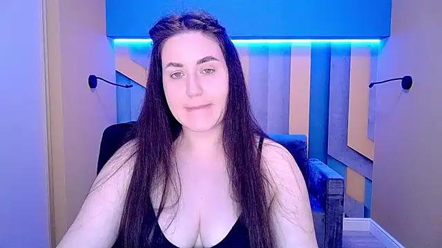 Roxie Bradley online show from 02.15.25