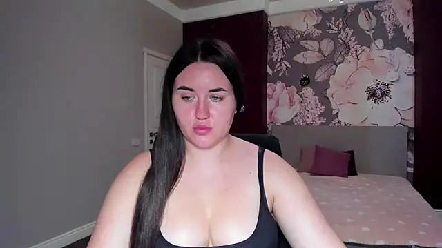 Roxie Bradley online show from 09.15.25