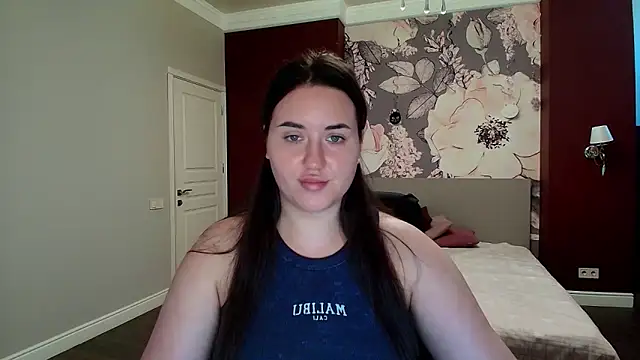 Roxie Bradley online show from 09.23.25