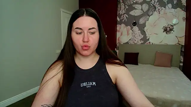 Snapshot of Roxie_Bradley chatting on 04.30.26 Roxie Bradley online show from 04.30.26
