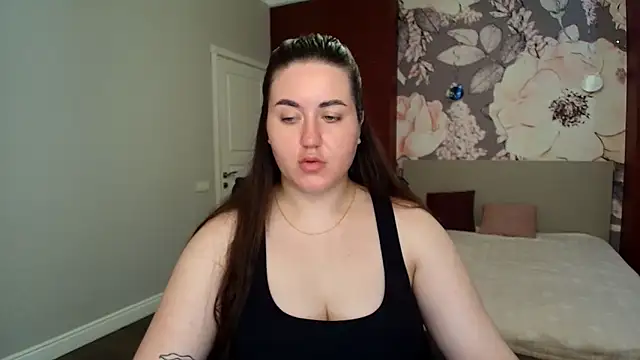 Snapshot of Roxie_Bradley chatting on 05.22.26 Roxie Bradley online show from 05.22.26