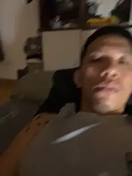 xlovercum online show from 02.10.26