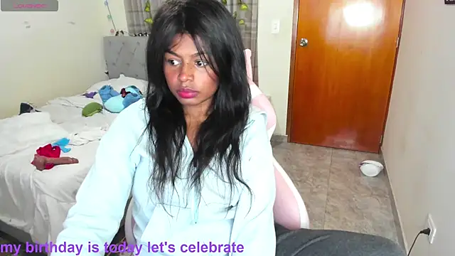 Snapshot of charlott7 chatting on 06.08.26 charlott7 online show from 06.08.26