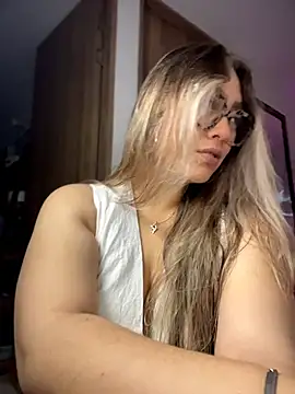 Im sophiie online show from 03.27.26