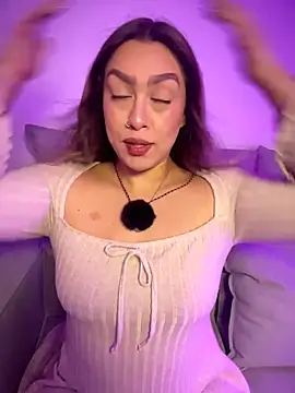 Im sophiie online show from 05.22.26