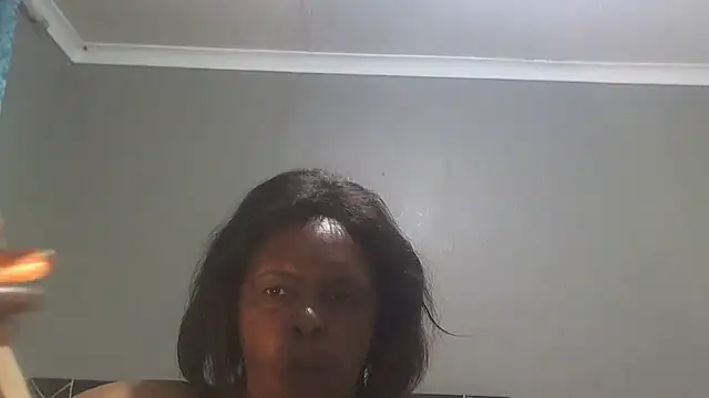 Rosehipsx76 online show from 03.17.26