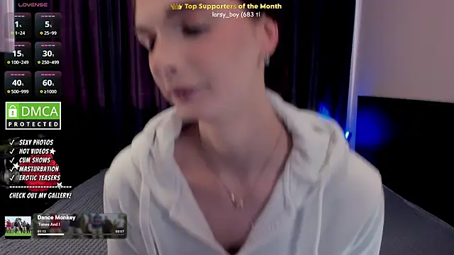 Lee Loo online show from 05.19.26