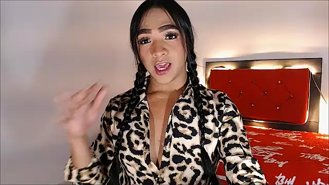 Snapshot of sofiaxdollxxx chatting on 06.15.26 sofiaxdollxxx online show from 06.15.26