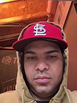 Snapshot of marhi32 chatting on 10.27.25 marhi32 online show from 10.27.25