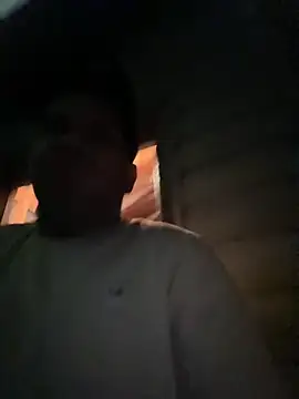 Snapshot of marhi32 chatting on 10.28.25 marhi32 online show from 10.28.25