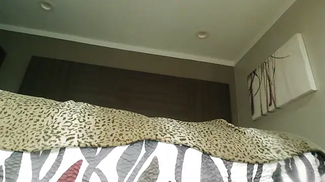 bobbiebone1xh online show from 10.31.25