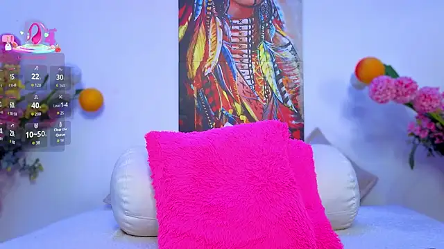 Marianaa Lopezz online show from 12.15.25