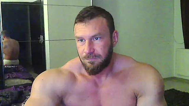 Snapshot of muscularkevin chatting on 04.22.26 muscularkevin online show from 04.22.26