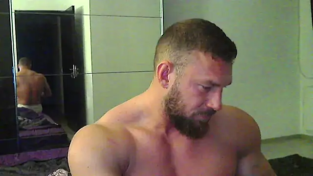 Snapshot of muscularkevin chatting on 05.05.26 muscularkevin online show from 05.05.26