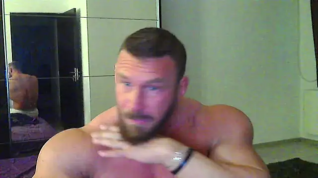 Snapshot of muscularkevin chatting on 05.07.26 muscularkevin online show from 05.07.26