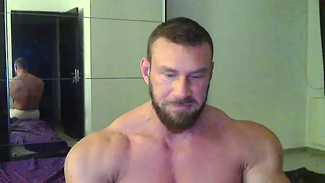 Snapshot of muscularkevin chatting on 05.14.26 muscularkevin online show from 05.14.26