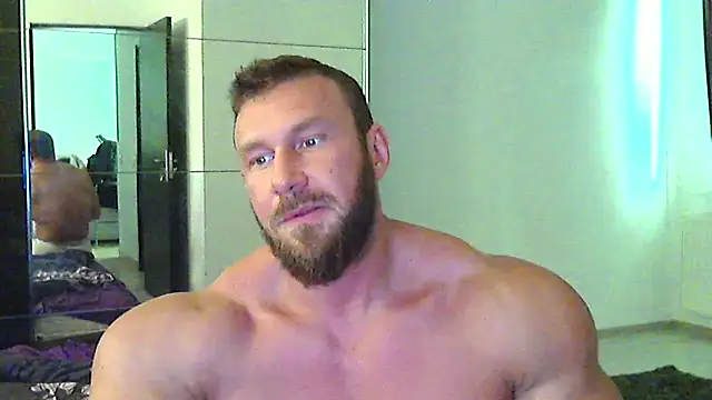 Snapshot of muscularkevin chatting on 05.16.26 muscularkevin online show from 05.16.26