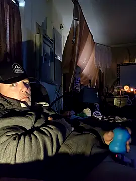 Hotredheadandtoungelasher online show from 11.25.25