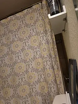 Hotredheadandtoungelasher online show from 01.14.26