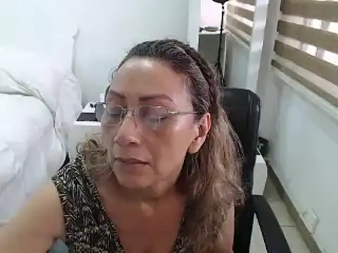 jesy hot online show from 02.28.25