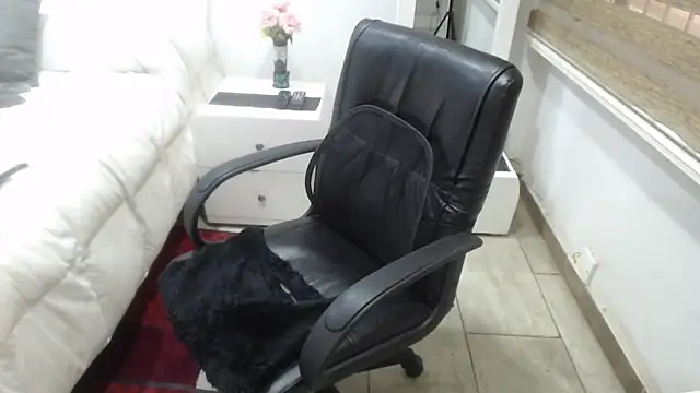 Snapshot of jesy_hot chatting on 02.09.26 jesy hot online show from 02.09.26