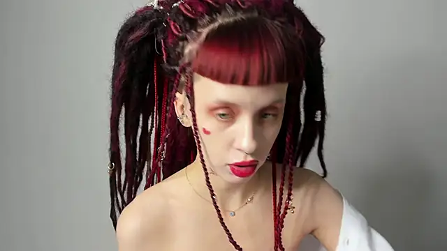 Snapshot of FlowerOfSin2001 chatting on 02.22.25 FlowerOfSin2001 online show from 02.22.25