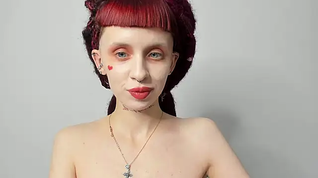 Snapshot of FlowerOfSin2001 chatting on 02.26.25 FlowerOfSin2001 online show from 02.26.25