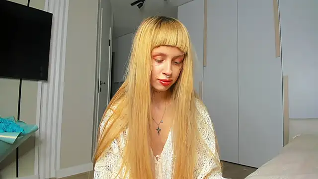 FlowerOfSin2001 online show from 04.28.26