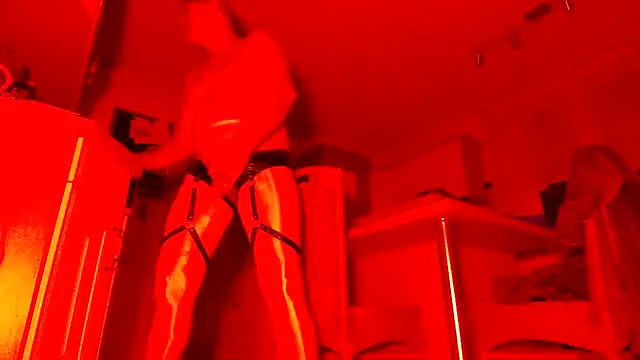 Snapshot of Sexspielzeug-1 chatting on 02.18.25 Sexspielzeug-1 online show from 02.18.25